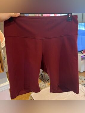 Old Navy Burgundy High Rise Biker Shorts Athletic Athleisure Workout Size XL